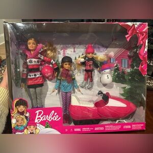 NIB Barbie Sisters Winter Snow Fun Set Barbie Stacie Chelsea Dolls Snowmobile